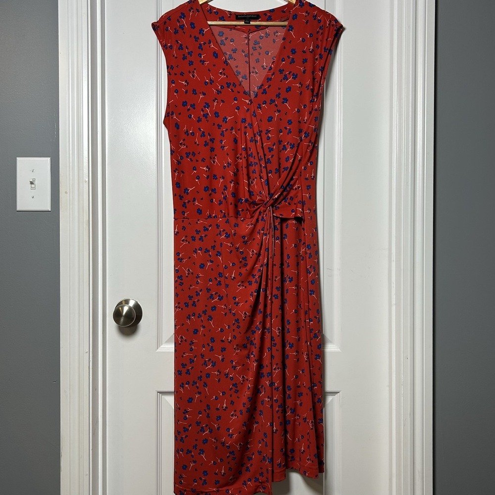 Banana Republic Red Ditsy Floral Print Twist Front V-Neck Sheath Wrap Midi Dress